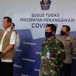 Warga Tetap Di Rumah, TNI Sediakan Nasi Bungkus Setiap Hari