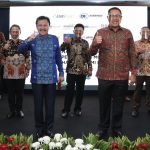 Prajurit TNI AL Olahraga di Atas KRI Semarang