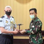 Bey Arifin: Sejarah Hidup Imam Tentara dan Pemikiran untuk Umat