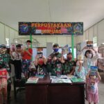 Jaga Batas Negara, Satgas Pamtas RI-Malaysia Yonif 642 Laksanakan Patroli Patok Perbatasan
