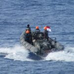 KRI John Lie Bantu Evakuasi ABK Kapal Berbendera Singapura