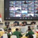 Satgas Pamrahwan Yonif 751/VJS Bersama Warga Karya Bakti Pembangunan Gereja