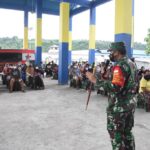 TNI-Masyarakat Memperkokoh Persatuan dan Kesatuan di Papua