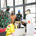 Prajurit TNI Yonif RK 751/VJS Bantu Pengecoran Masjid di Jayapura
