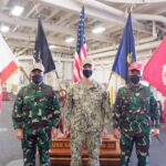 Peringati Hari Jadi ke-76, Arsenal TNI AL Bagikan Bingkisan Kepada Nelayan Madura