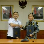 Satgas TNI AL Evakuasi Korban Tertimbun Tanah Longsor di Cijedil Kabupaten Cianjur