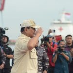 Menhan berangkatkan KRI dr. Radjiman Wedyodiningrat-992 ke Palestina