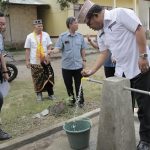 Menhan berangkatkan KRI dr. Radjiman Wedyodiningrat-992 ke Palestina