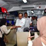 Rayakan Idul Fitri 1445 H, Satgas Yonif 200/BN Menyelenggarakan Acara Adat Bakar Batu