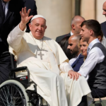 Eks Presiden Korsel Tersangka Suap Gara-gara Carikan Menantu Pekerjaan